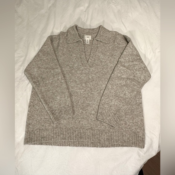H&M Collared V-Neck Sweater - Oatmeal color, Size Large - Picture 1 of 1